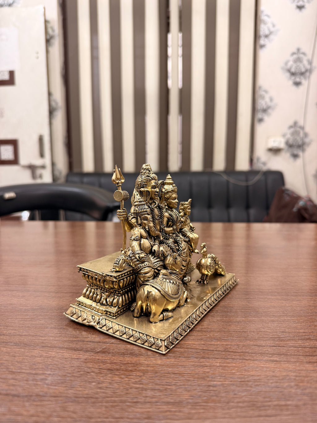 “Divine Shiv Parivar Brass Idol – Handcrafted Sacred Family Sculpture”