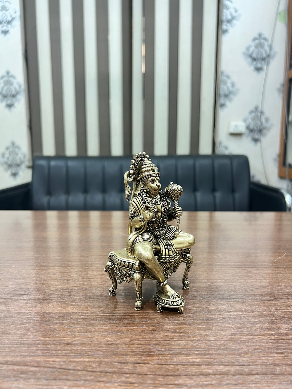 Divine Bajrangbali Hanuman Brass Idol – Handcrafted Strength & Devotion Sculpture. 5.2” height 310grm