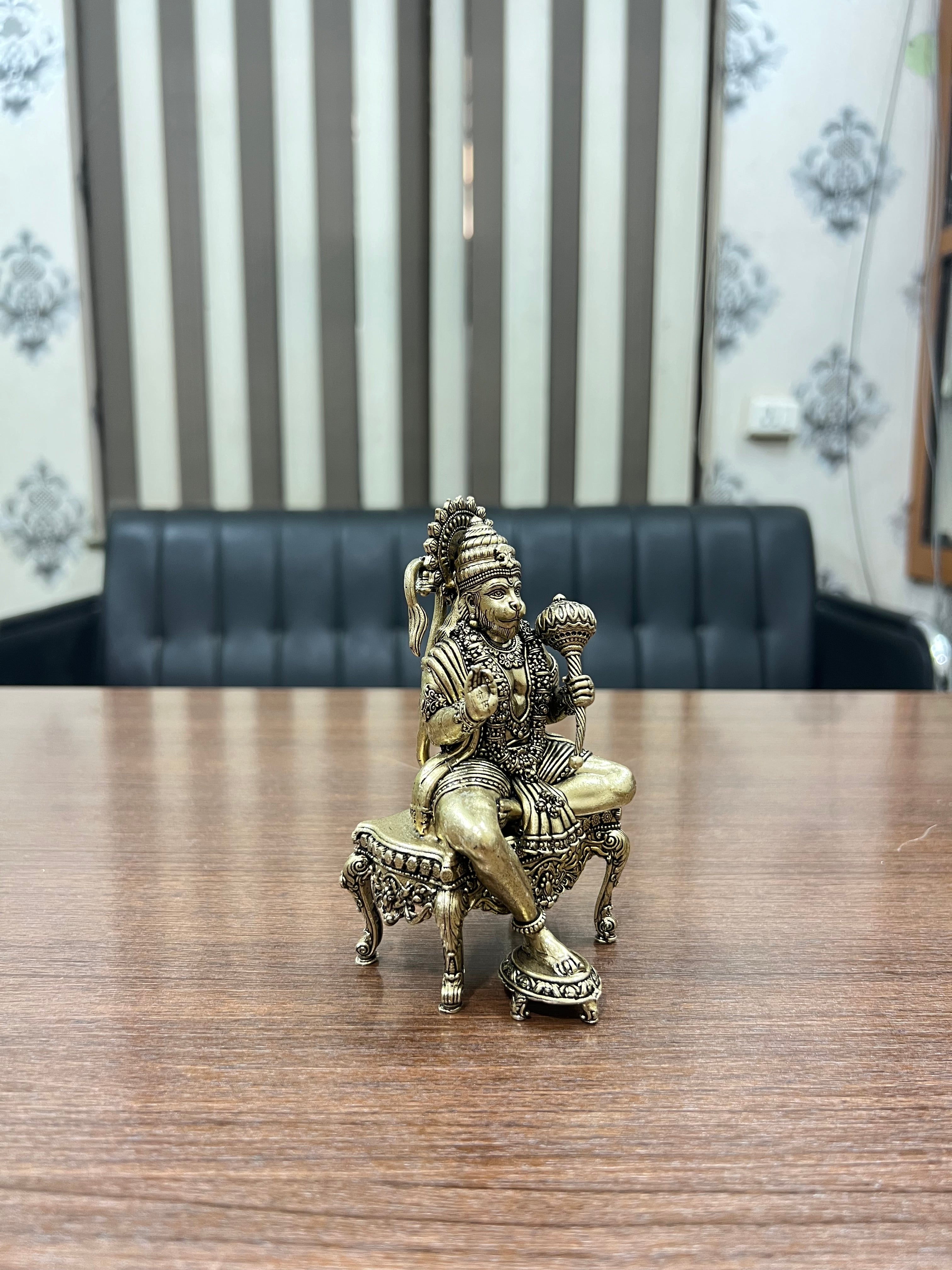 Divine Bajrangbali Hanuman Brass Idol – Handcrafted Strength & Devotion Sculpture. 5.2” height 310grm