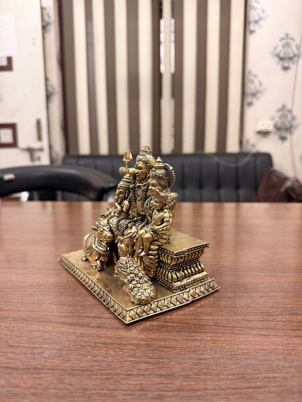“Divine Shiv Parivar Brass Idol – Handcrafted Sacred Family Sculpture”