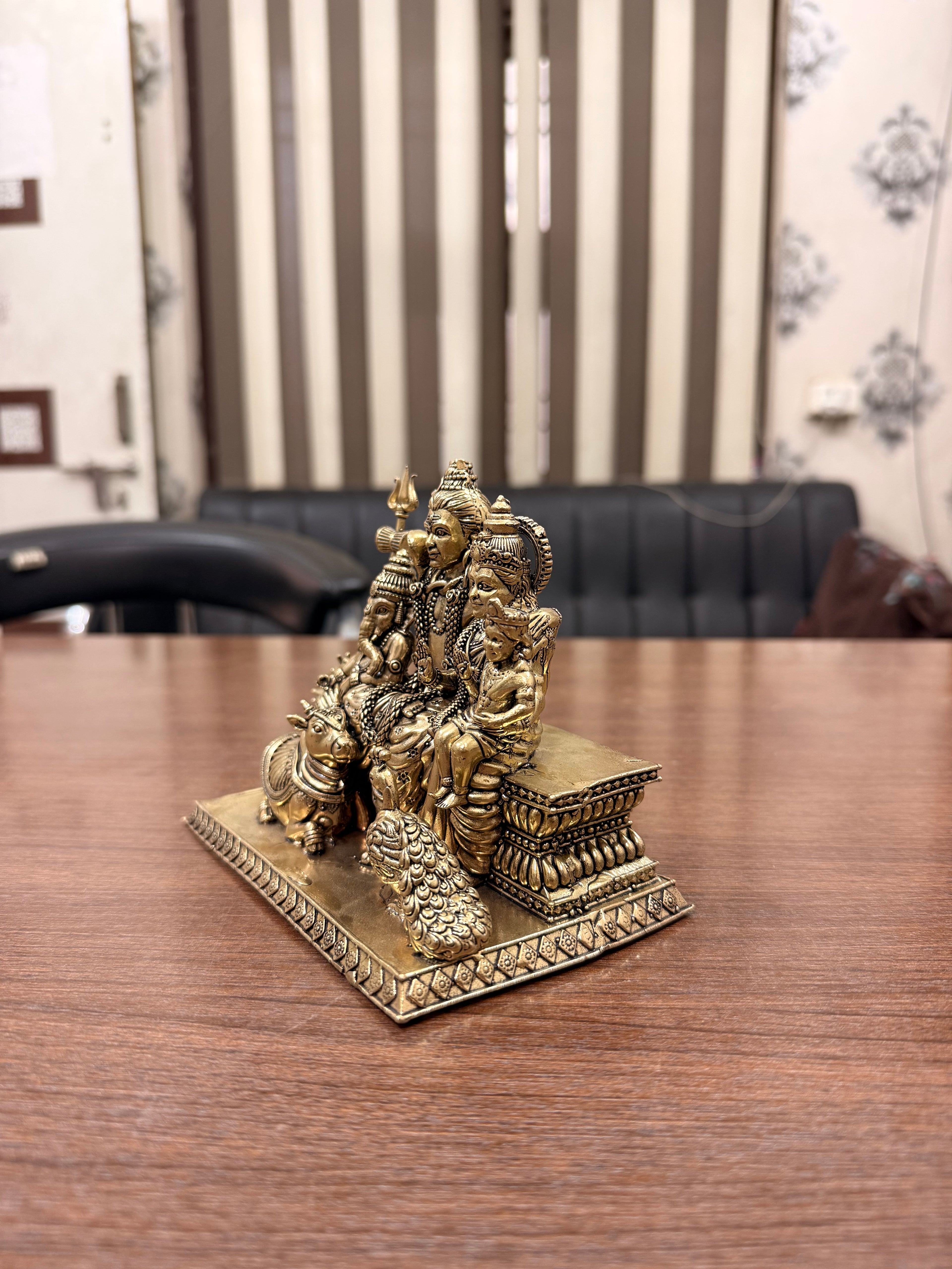 “Divine Shiv Parivar Brass Idol – Handcrafted Sacred Family Sculpture”