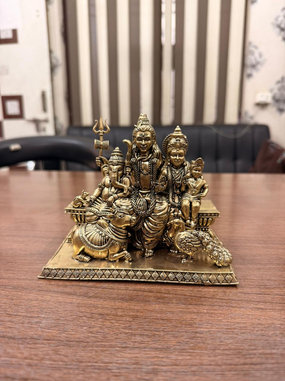 “Divine Shiv Parivar Brass Idol – Handcrafted Sacred Family Sculpture”