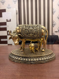 “Sacred Heritage Kamdhenu Cow & Calf – Handcrafted Brass Masterpiece”